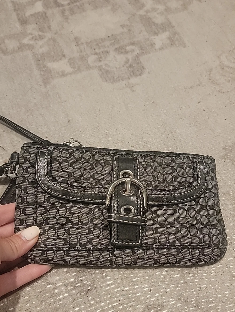 Coach Vintage Soho Signature Black And Gray Wristlet